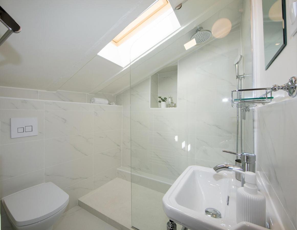 ニースCocoon Loft - Magnifique Loft Sous Toit, Refait A Neuf, Vues Splendides, Clim, Wifiアパートメント エクステリア 写真